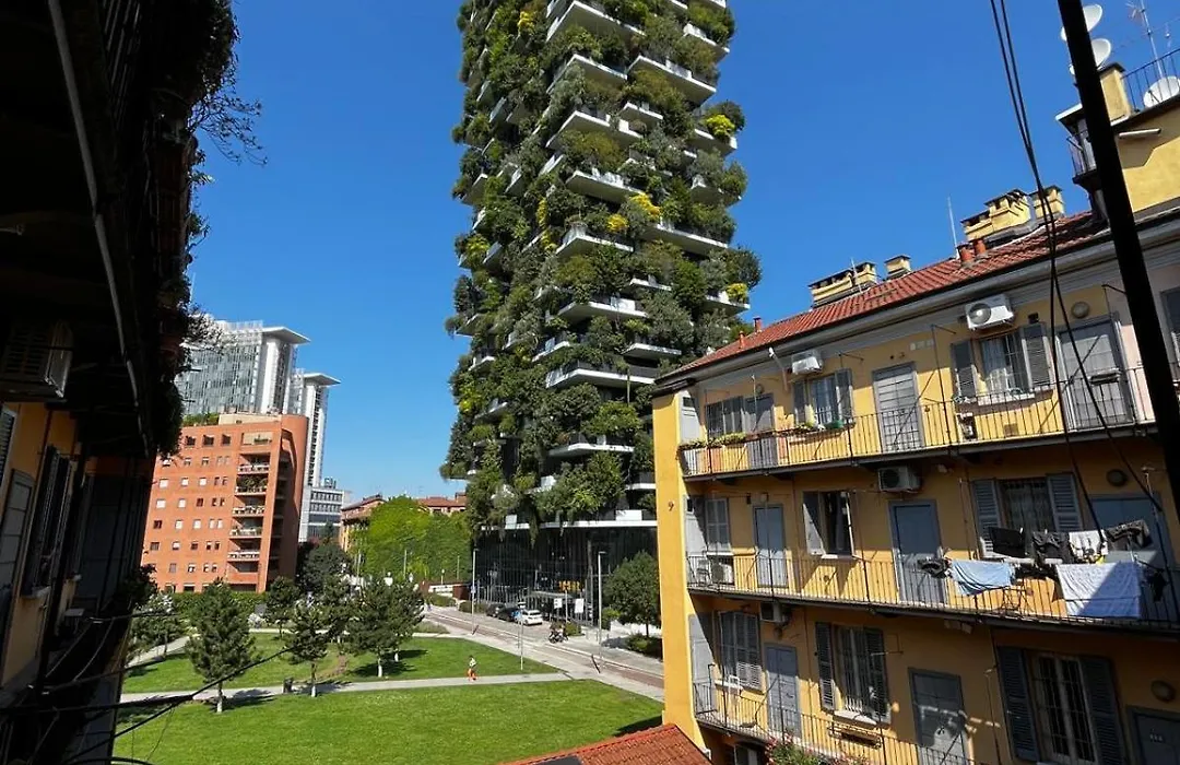 Sotto il bosco Verticale house-1